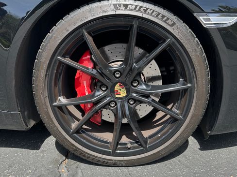Used 2019 Porsche 911 Carrera S RWD image 6