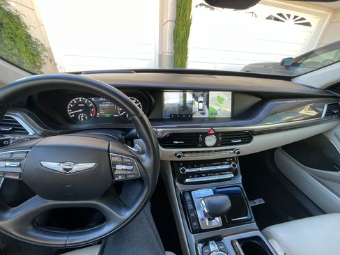 Used 2019 Genesis G90 5.0 Ultimate image 8