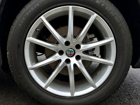 Used 2018 Alfa Romeo Stelvio Ti AWD/4WD image 14