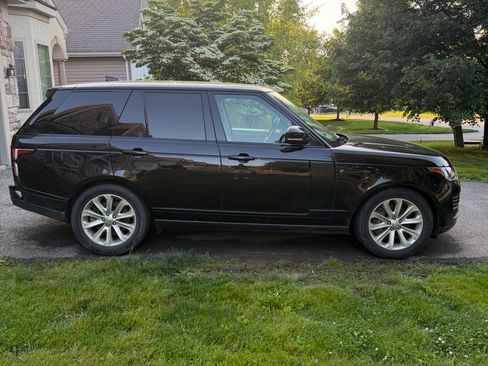 Used 2019 Land Rover Range Rover HSE AWD/4WD image 4