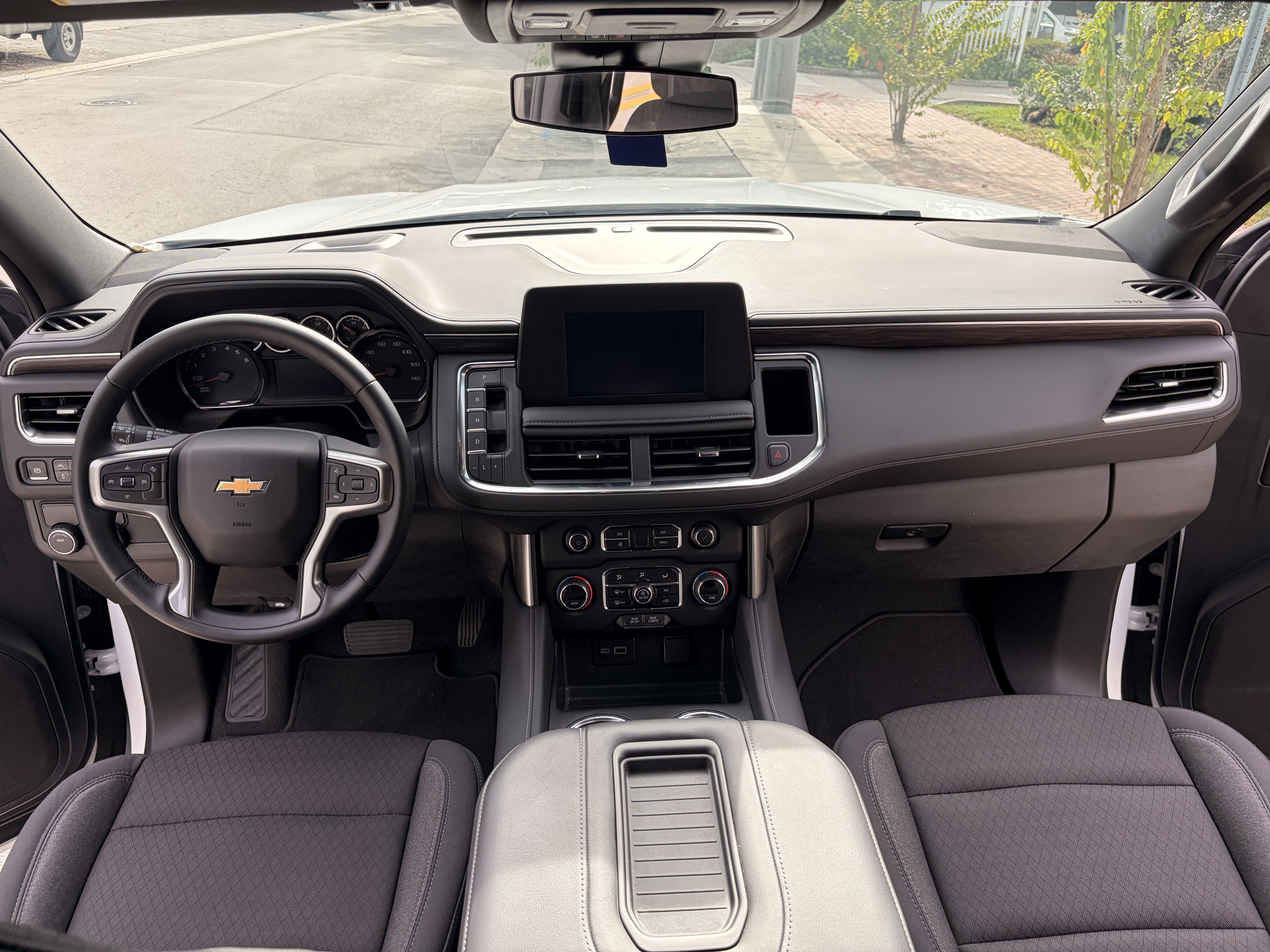 Used 2024 Chevrolet Tahoe LS RWD image 8