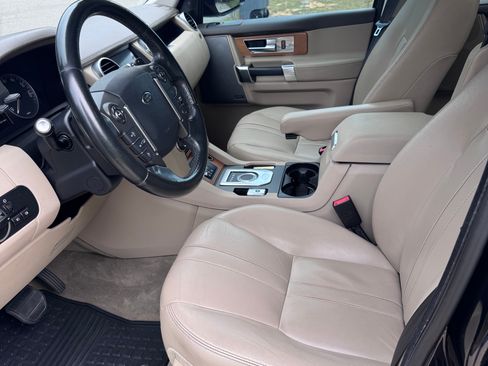 Used 2015 Land Rover LR4 HSE AWD/4WD image 12