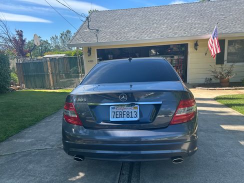 Used 2011 Mercedes-Benz C 300 Sedan image 5