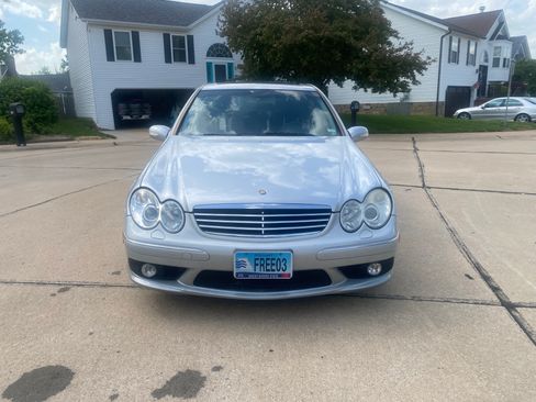 Used 2005 Mercedes-Benz C 55 AMG Sedan image 4