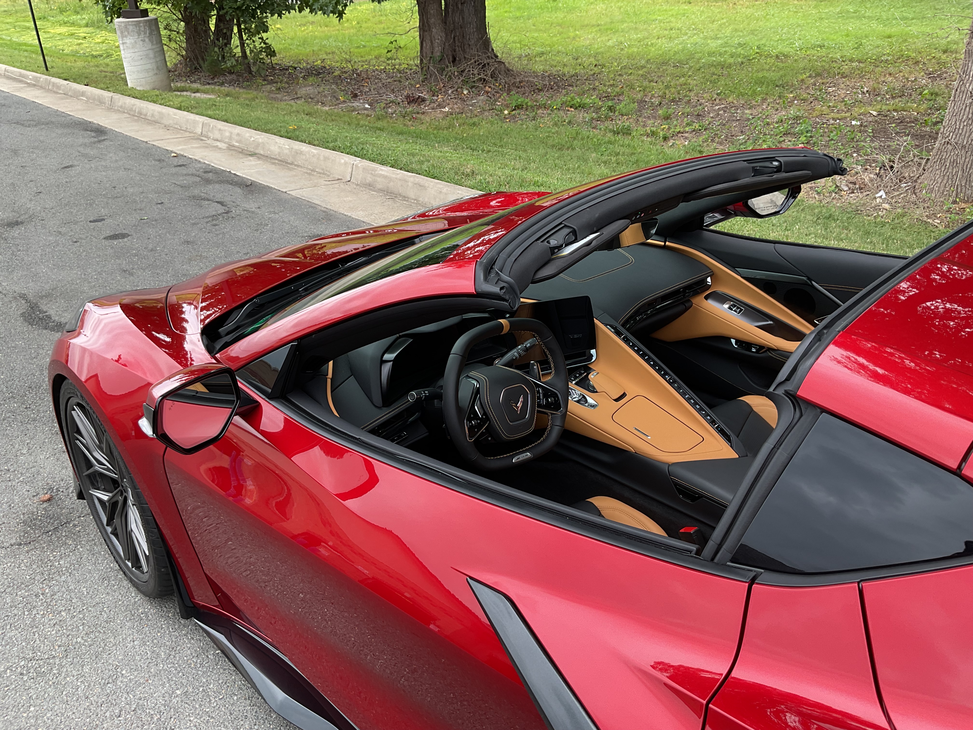 Used 2025 Chevrolet Corvette Z06 w/ Stealth Interior Trim Package RWD image 19