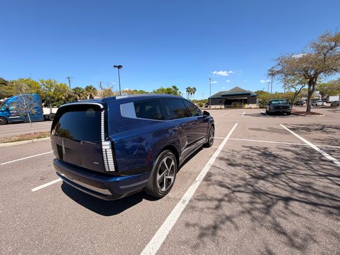 Used 2026 Hyundai Ioniq 9 Calligraphy AWD/4WD image 13