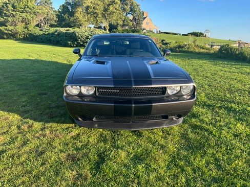 Used 2013 Dodge Challenger SXT w/ Super Sport Group RWD image 1