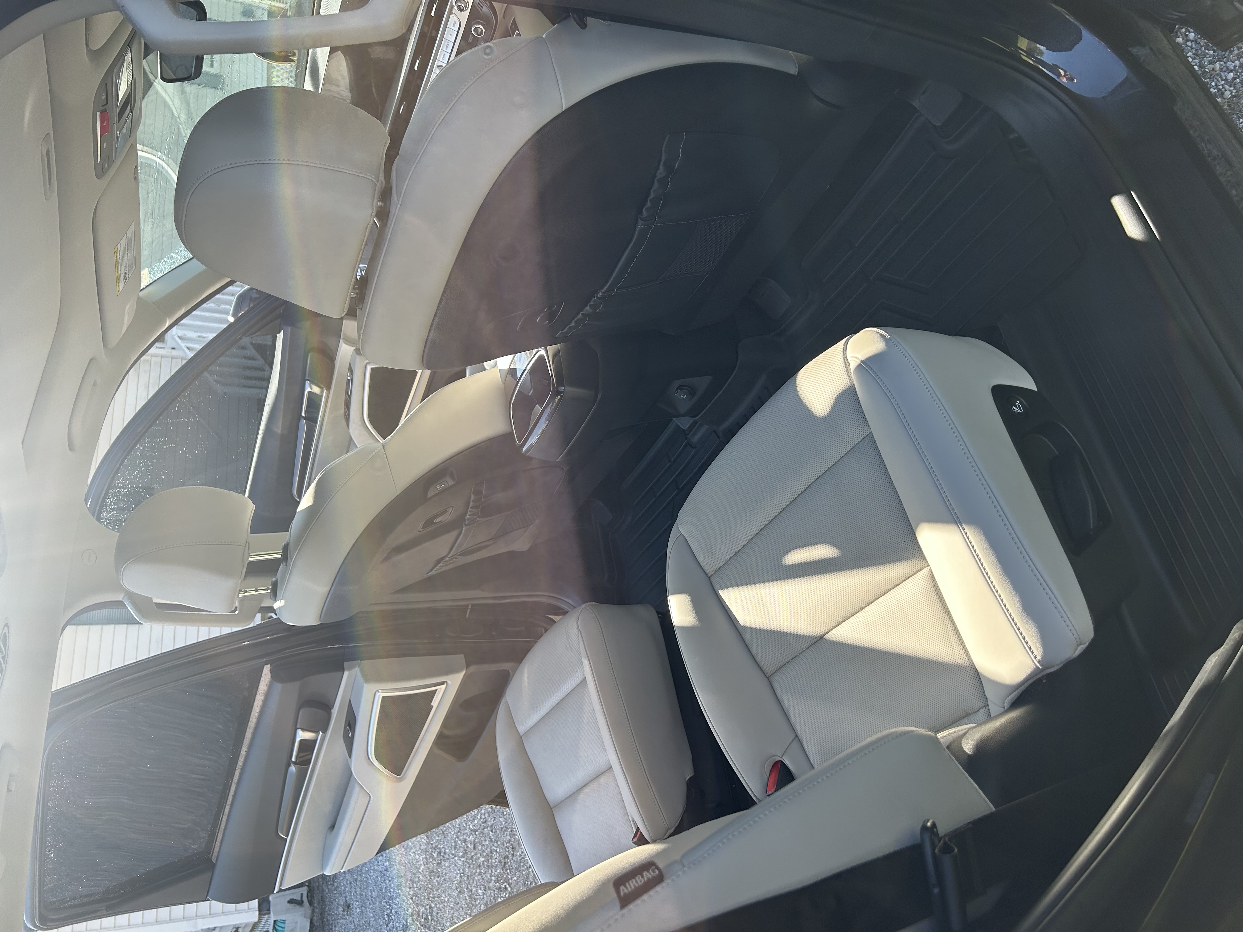 Used 2025 Kia Telluride S FWD image 14
