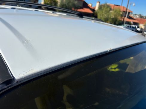 Used 2001 Chrysler Town & Country EX image 22