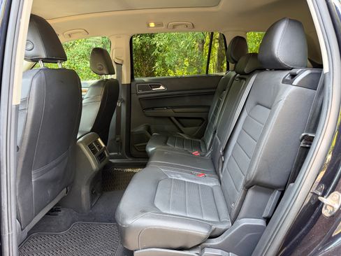 Used 2018 Volkswagen Atlas SEL Premium AWD/4WD image 11