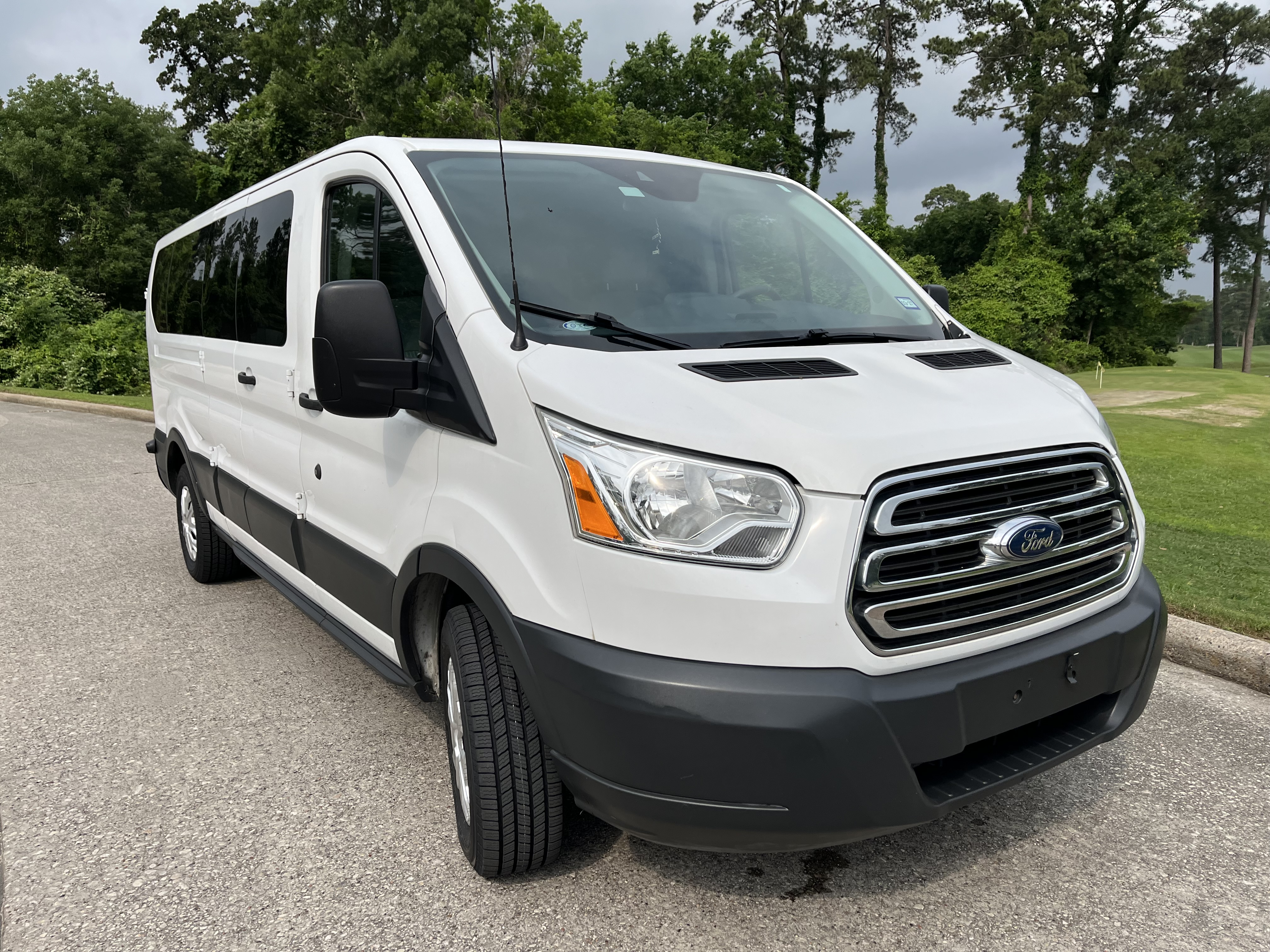 Used 2016 Ford Transit 350 XLT RWD image 1