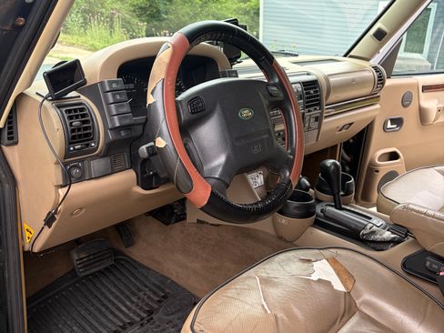 Used 1999 Land Rover Discovery Series II AWD/4WD image 23