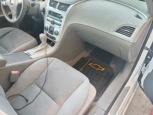 Used 2008 Chevrolet Malibu LS image 13