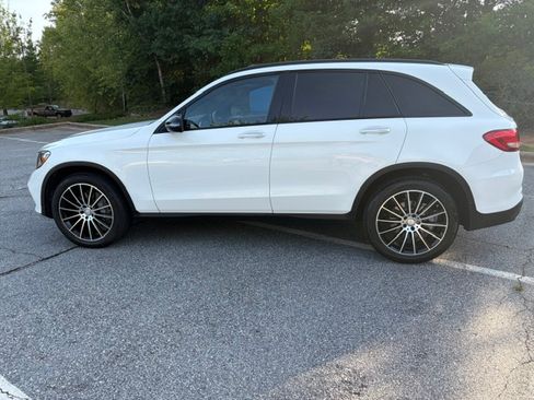 Used 2016 Mercedes-Benz GLC 300 4MATIC image 2
