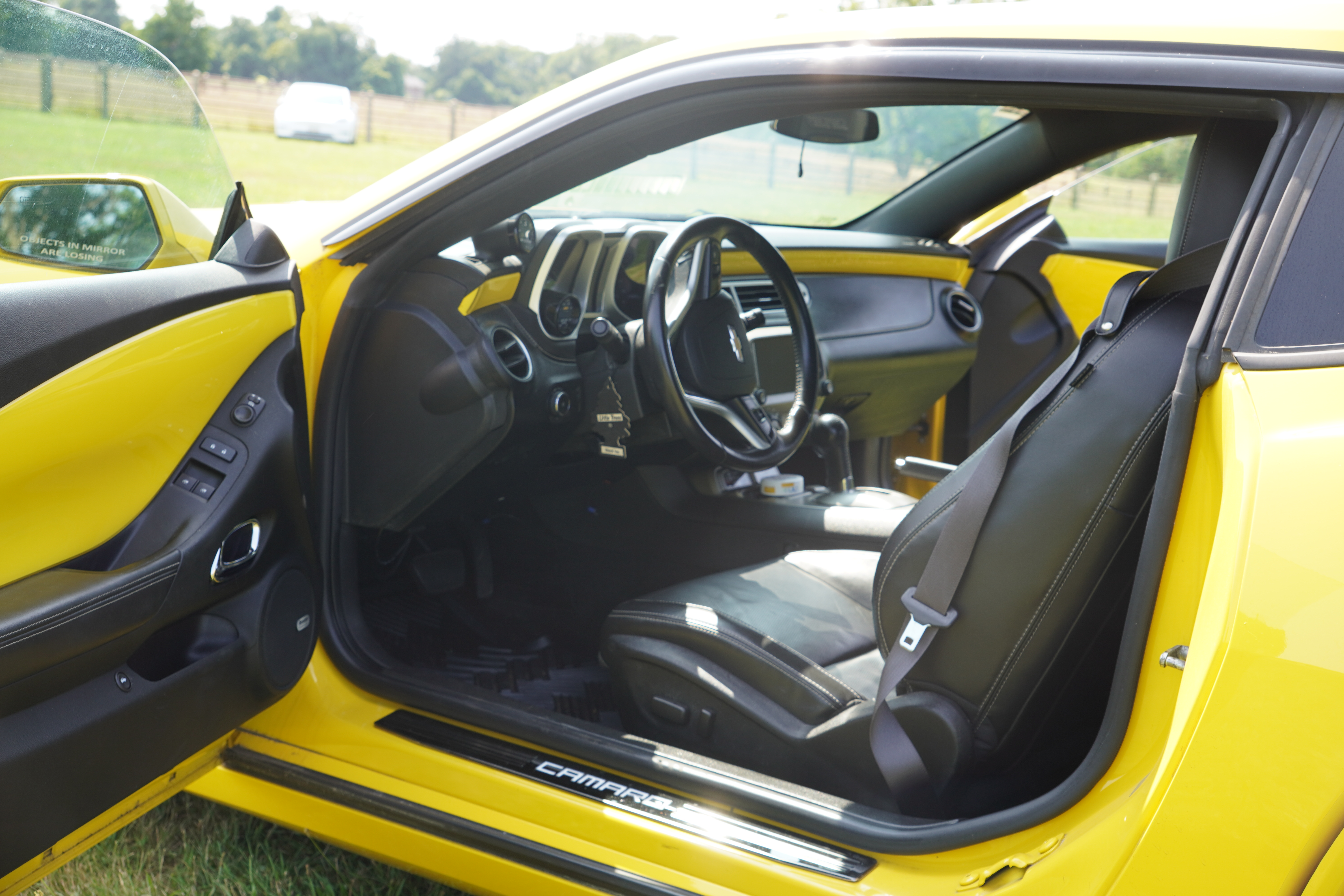 Used 2013 Chevrolet Camaro SS RWD image 13