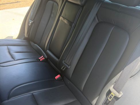 Used 2017 Lincoln Continental Select FWD image 17