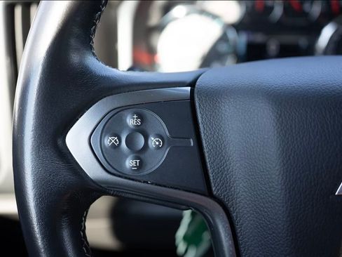 Used 2018 Chevrolet Silverado 1500 LT w/ Texas Edition RWD image 6