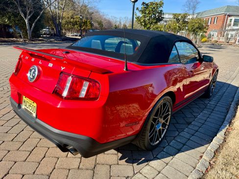 Used 2011 Ford Mustang Shelby GT500 w/ SVT Performance Pkg image 10