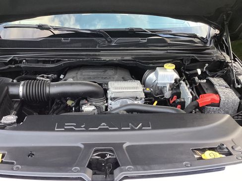 Used 2020 RAM 1500 Limited image 8