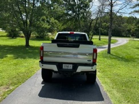 Used 2021 Ford F250 Platinum AWD/4WD image 12