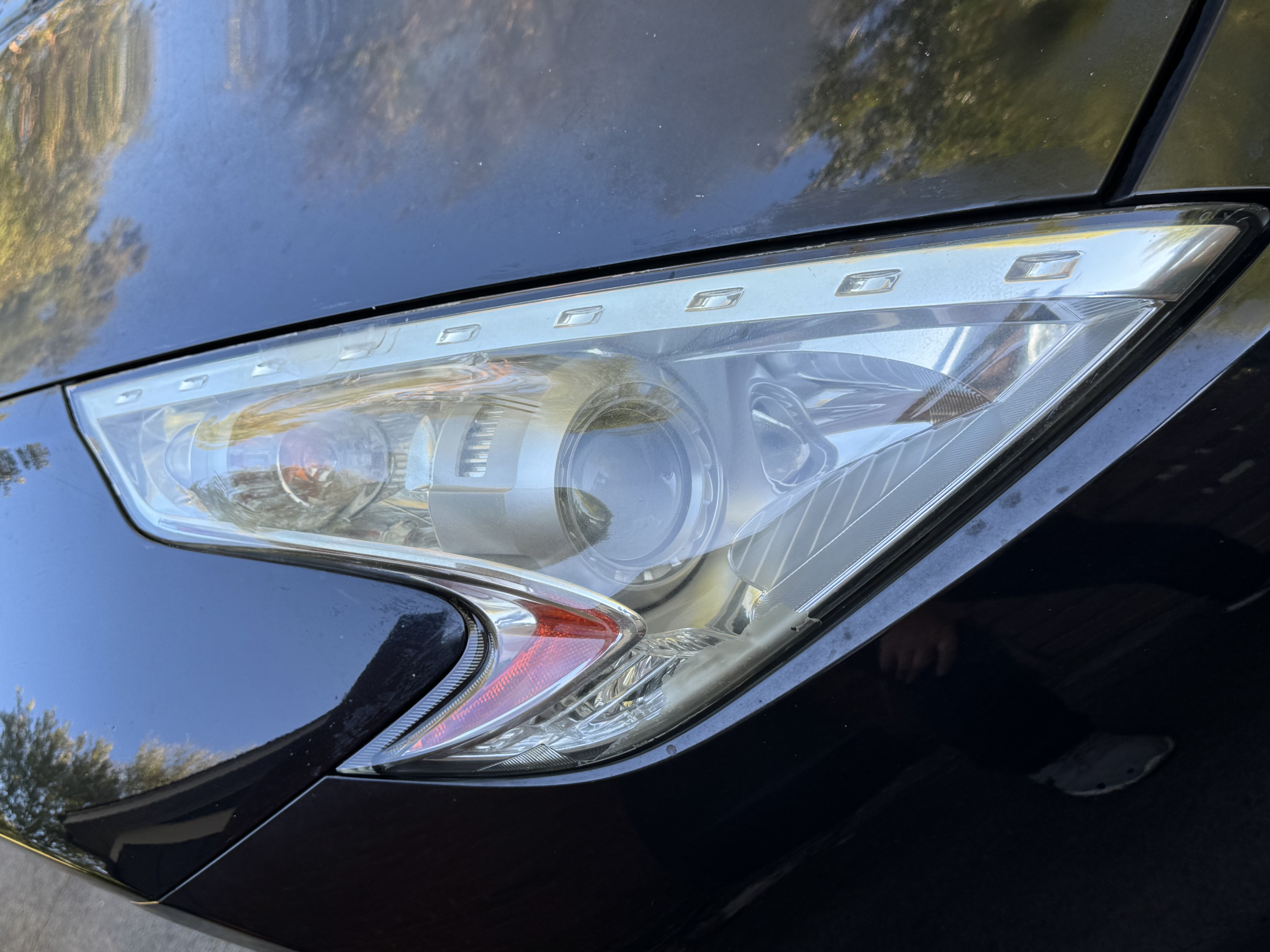 Used 2011 Nissan 370Z Touring RWD image 15
