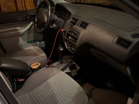 Used 2007 Ford Focus SES image 2