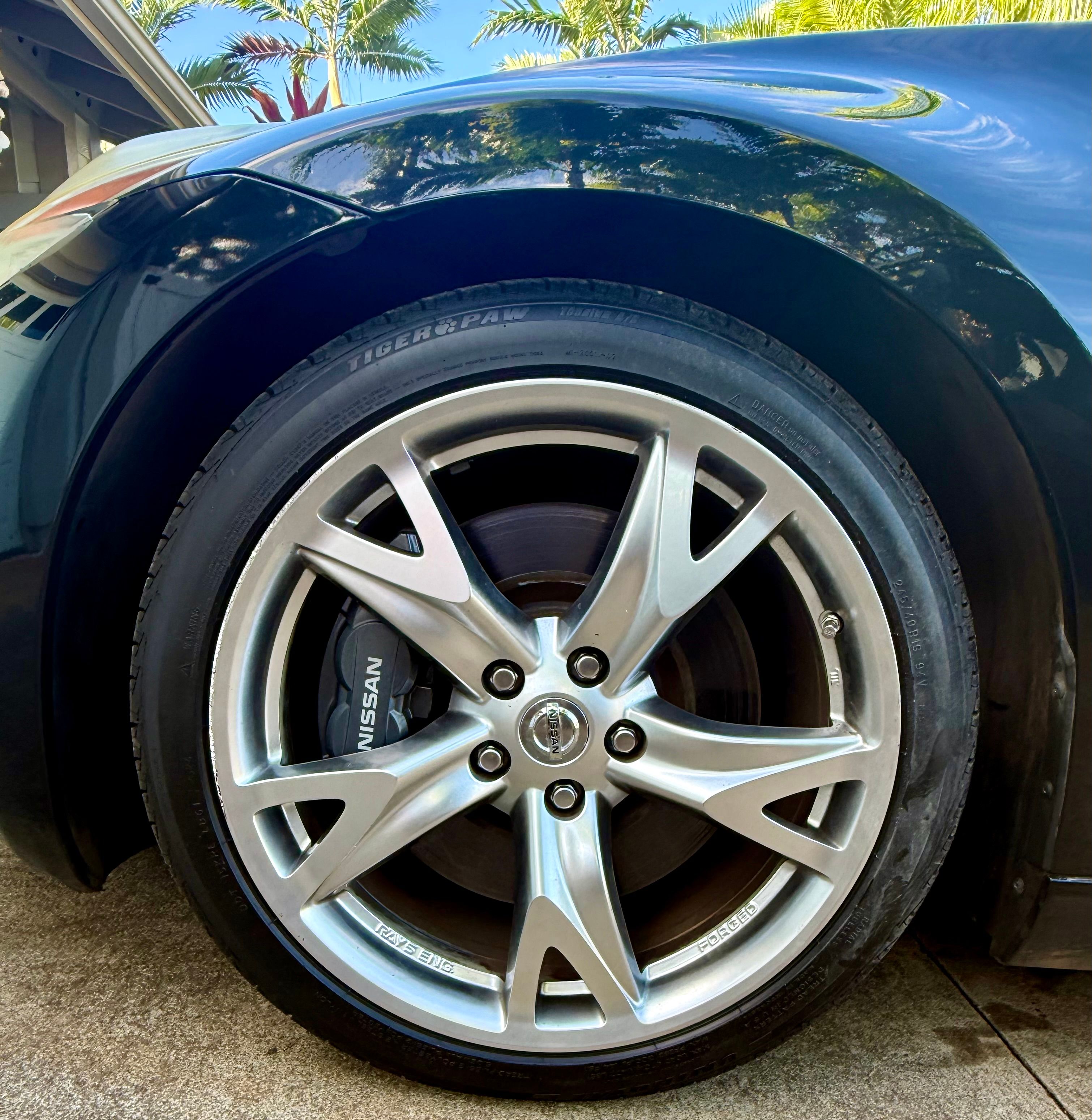 Used 2012 Nissan 370Z Coupe w/ Sport Pkg RWD image 22