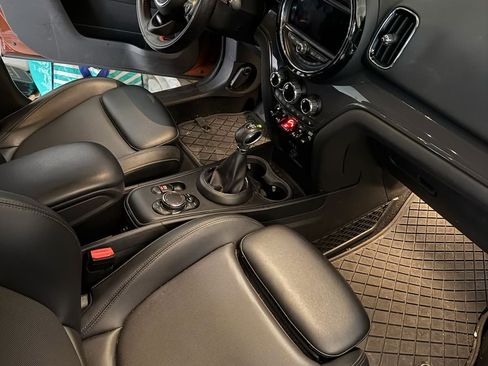Used 2018 MINI Cooper Countryman FWD image 4