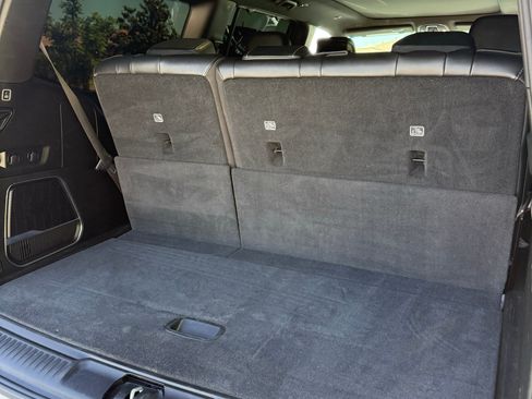 Used 2022 Jeep Wagoneer Series III w/ Premium Group I RWD image 25