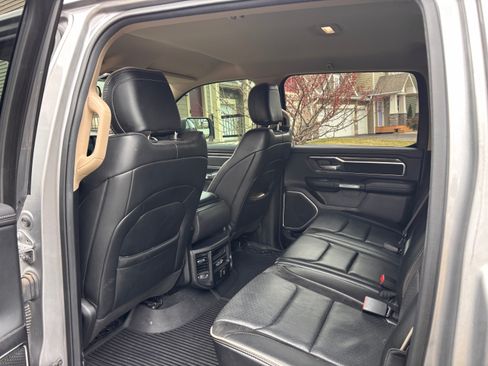 Used 2019 RAM 1500 Laramie w/ Off Road Group image 9