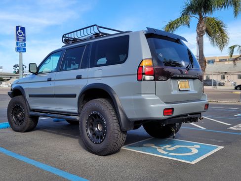 Used 2000 Mitsubishi Montero Sport LS image 10