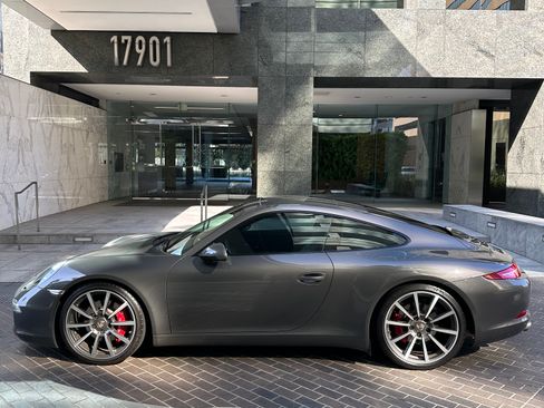 Used 2013 Porsche 911 Carrera S RWD image 2