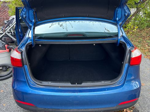 Used 2015 Kia Forte LX w/ Popular Package image 2