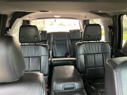 Used 2013 Lincoln Navigator 2WD w/ HD Trailer Tow Pkg image 15