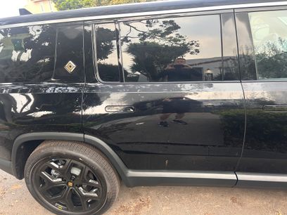 Used 2025 Rivian R1S Adventure