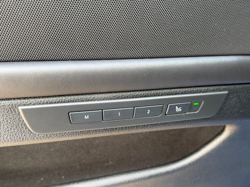 Used 2013 BMW M5 image 28