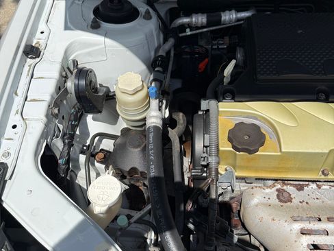 Used 2010 Mitsubishi Galant SE FWD image 18