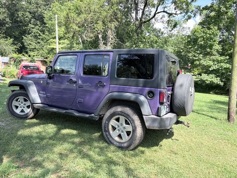 Used 2017 Jeep Wrangler Unlimited Sport w/ Quick Order Package 24S AWD/4WD image 4