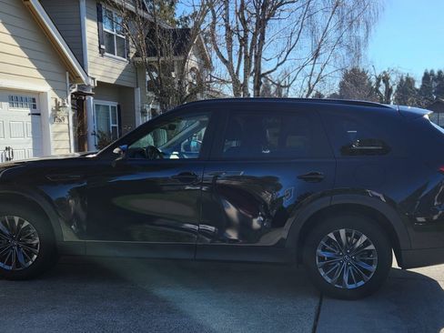 Used 2025 MAZDA CX-70 3.3 Turbo w/ Preferred Package image 2