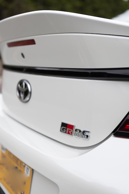 Used 2025 Toyota GR86 Premium w/ ALL Weather Mat Package (TMS) RWD image 8