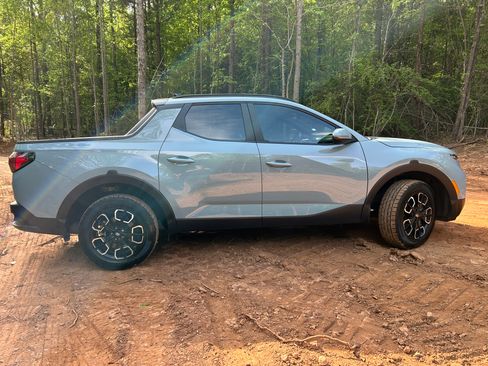 Used 2023 Hyundai Santa Cruz SEL Premium image 9