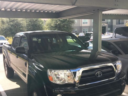 Used 2007 Toyota Tacoma PreRunner w/ SR5 Pkg #2 RWD image 5