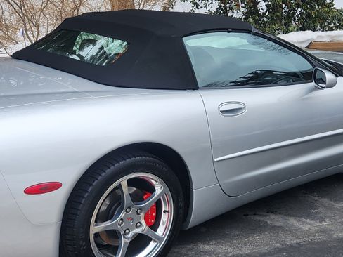 Used 2002 Chevrolet Corvette Convertible w/ Preferred Equipment Group2 image 4