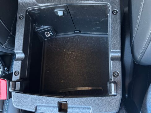 Used 2024 Jeep Wrangler Unlimited Rubicon 4xe w/ Technology Group image 18