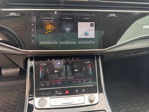 Used 2023 Audi Q8 Prestige AWD/4WD image 29