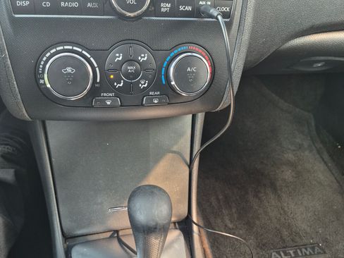Used 2009 Nissan Altima 2.5 S w/ Emergency Aid Pkg FWD image 10