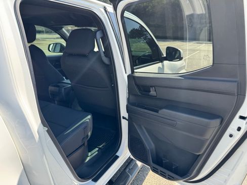 Used 2024 Toyota Tacoma SR5 image 21