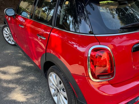 Used 2021 MINI Cooper S w/ Premium Package image 9