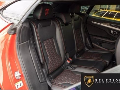 Used 2020 Lamborghini Urus image 10