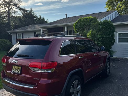 Used 2014 Jeep Grand Cherokee Limited AWD/4WD image 5